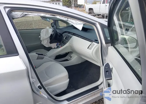 2014 Toyota Prius Three из США, поврежденный, VIN JTDKN3DUXE1812268